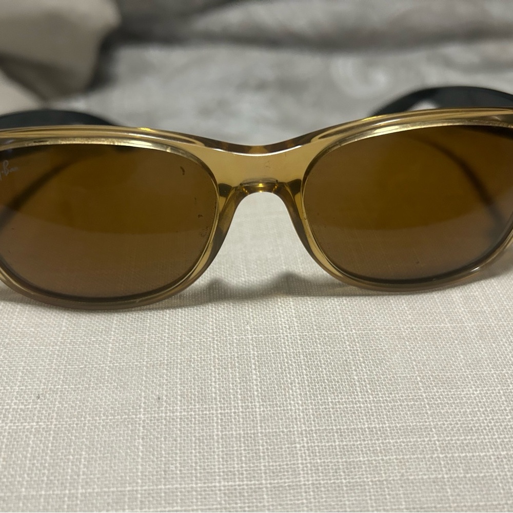 Ray-Ban Gold and Brown Glasses Classic Style